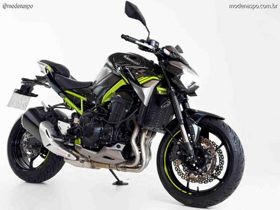 KAWASAKI Z900 